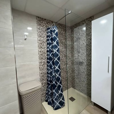 Rental of a cozy apartment with 3 bedrooms, 100 m², Alicante, Spain